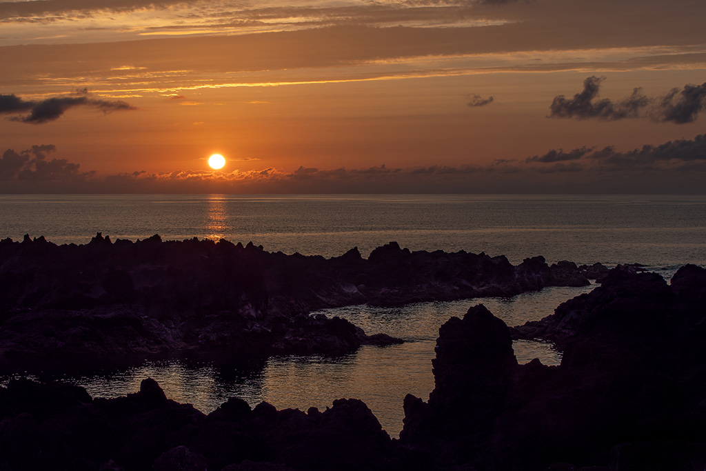 Die Azoren - Flores - Sonnentuntergang in Fajã Grande